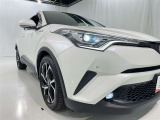 フォグランプ装着車です。暗い夜道の車両前方を明るく照らします