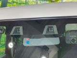 【スズキ セーフティサポート】走行中に前方の車両等を認識し、衝突しそうな時は警報とブレーキで衝突回避と被害軽減をアシスト。より安全にドライブをお楽しみいただけます。