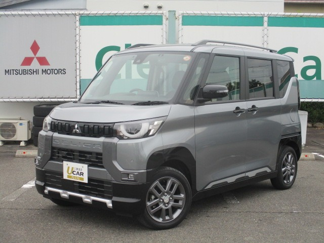 デリカミニ T プレミアム 4WD 