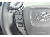 ステアリングスイッチ付き。前方から目を離すことなく操作することが可能です。