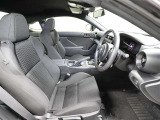 スタイリッシュな室内で運転もしやすいです♪使い勝手の良い配置も考えられています!!