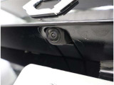 バックカメラが付いているので後方確認が非常にしやすいです。今や運転初心者も熟練者も必須装備!ついていて損はないですね♪