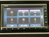 CDやラジオ、iPod、SD、USBなどの音源を画面から選べます。聞きたい音源に合わせて切り替えやすく、通勤やお出かけの時間を好みの音楽とともに楽しめます。