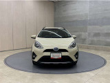お車購入のポイントとなるフロントマスクです!シャープな目つきが印象的なデザインのヘッドランプです。