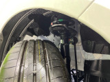お車を安心してお乗りいただく為には、足回りの定期点検が欠かせません。サービスサポート(有償保証)では無料点検もご提供しており、安心のカーライフをお過ごしいただけるサポート体制が整っています。