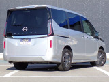 オリックス認定中古車は御納車前に全車12または24ヶ月月点検を実施しオイル、エレメント、全ワイパーゴム、エアコンフィルターは無条件で新品に交換致します。安心の充実整備です。