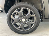 ☆15インチアルミホイール、タイヤ165/60R15☆小回りがきくから細い道もスイスイ(最小回転半径4.6m)☆