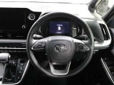 各操作スイッチなどもハンドルから手を放すことなく操作可能で安全運転に支援いたします!