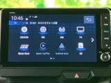 多彩なソースに対応したオーディオ画面。CDやラジオに加え、スマートフォンとの連携も可能です。お好みの音楽をクリアな音質でお楽しみください。