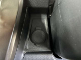 シガーソケットで携帯電話の充電などもできます☆