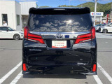 荷物をたっぷり載せて広々ドライビング♪夏でも冬でも、アウトドアやショッピングを思い切り楽しみましょう!