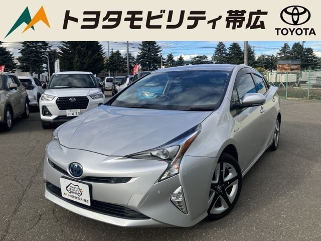 プリウス 1.8 A ツーリングセレクション E-Four 4WD 