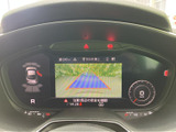 駐車時や後退時の安全をサポートする機能です。後方の状況を把握しやすく、安心して運転できます。