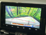 【バックカメラ】駐車時に後方がリアルタイム映像で確認できます。大型商業施設や立体駐車場での駐車時や、夜間のバック時に大活躍!運転スキルに関わらず、今や必須となった装備のひとつです!