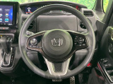 【純正革巻きステアリング】上質な革を使用することで、手にしっかり馴染みとても運転しやすいハンドルです♪