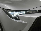 LEDヘッドライトです。デザイン性がよくとても明るいので、夜間の走行や悪天候でも安心です。しかも長寿命!