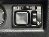 両側電動格納ミラーです。