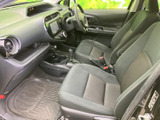 運転しやすいように配置された操作系は、直感的に操作できます。快適なドライブをサポートする機能が満載です。