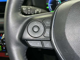 ステアリングスイッチ装備!運転しながら手元でオーディオの操作などができます。