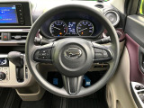 【ステアリングスイッチ】運転中、前方から目線をそらすことなく、オーディオ等の操作が可能な便利機能!安心&快適なドライブを演出してくれます♪