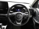 各操作スイッチなどもハンドルから手を放すことなく操作可能で安全運転に支援いたします!