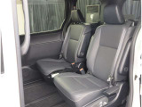 ゆとりある広々とした車内空間は、ドライブを始め買い物やレジャーなど、幅広く活躍します。一人でもみんなとでもお出かけを楽しみましょう!