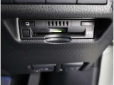ナビ画面に連動したETCを装備しています。 過去に利用した利用料金も一目で分かって、とっても便利です。 ETCの抜き忘れ、挿し忘れも警告してくれるので安心ですね。
