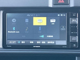 ラジオやBluetooth Audioなど、選択できる音源が画面上に並びます。使いたい項目を見つけやすく、普段の移動中に音楽やラジオを楽しみたい方にも便利です。