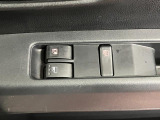 パワーウインドゥスイッチ