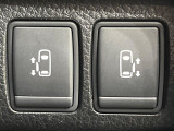 【両側パワースライドドア】スマートキーや運転席のスイッチで後席両側スライドドアの開閉が可能♪電動だから力を入れてドアを開ける必要が無く、小さなお子様でも簡単に開け閉めでき快適です♪