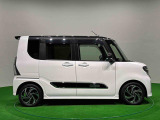 ドアは約90度に開くので荷物も積み込みやすく、乗り降りもしやすい♪ ロングドライブも快適に過ごせる工夫がいっぱいです♪♪