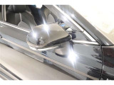 サイドターンランプ付きドアミラー。車両のドレスアップと右左折時の被視認性を兼ね備えたお洒落なミラーです。