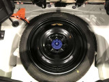 スペアタイヤ装備しています。