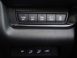 【2Wayドライビングポジションメモリー機能】お二人のシートパターンを記憶することができますので、運転時はボタン一つでシート調節できますね。