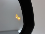 隣車線を走る車両をレーダーで検知し、ドアミラーでは確認しにくい後側方エリアに存在する車両に加え、急接近してくる車両も検知します。車両を検知するとドアミラーに搭載されたLEDインジケーターが点灯します。