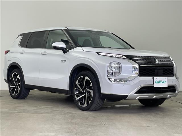 アウトランダーPHEV 2.0 G 4WD 4WD サンルーフ