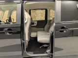 ■POINT■収納も車によってついている場所や大きさが異なります。実際に現車を確認していただき、使用用途を考えながら確認してみてください!