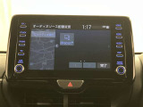 いまや必須装備「ナビゲーション」搭載!知らない場所に、スイスイッとドライブ。なんて便利な機能でしょうか?もう、これなしではハンドルを握れませんね!でも、運転中の操作は危険ですのでご注意ですね♪