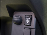 【車屋】として、長く車業界に従事した経験豊富なスタッフが多数在籍しております。