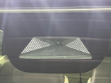 【ホンダセンシング】走行中に前方の車両等を認識し、衝突しそうな時は警報とブレーキで衝突回避と被害軽減をアシスト。より安全にドライブをお楽しみいただけます。