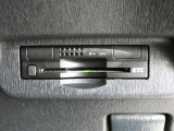 ビルトインタイプのETC車載機です。見た目もスマートで料金所通過もキャッシュレスです。