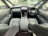 気になるお車がありましたら右の電話番号から直接お店にお問い合わせください。支払方法から車両情報、状態までなんでもご説明させて頂きます。スタッフ一同ご連絡お待ちしております。