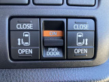 運転席にて両側電動スライドドアの開閉操作が出来ます!便利な機能です!