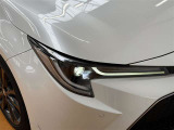 ○暗い夜道も明るく照らします○LEDヘッドライト装着車! 夜間のドライブも安心ですね♪消費電力が少なくて明るいなんて、◎です☆
