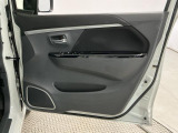 【内装クリーニング】内装ルームクリーニング済みです。しっかり綺麗にしていますので、是非、お確かめください。車に自信があるからこそ、是非一度ご来店頂き内外装も見てもらえると幸いです。