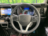 【純正革巻きステアリング】上質な革を使用することで、手にしっかり馴染みとても運転しやすいハンドルです♪
