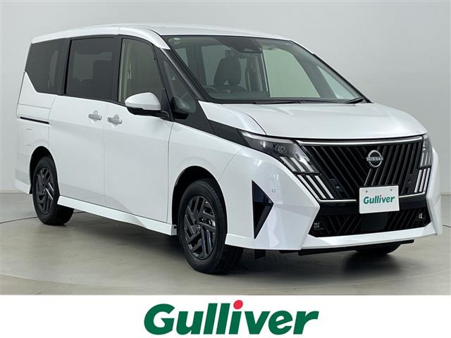 セレナ 1.4 e-4ORCE ハイウェイスターV 4WD 4WD 修復歴無し
