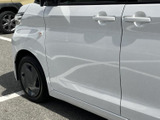 運転しやすいシンプルな内装です。操作系も分かりやすく、すぐに慣れることができます。快適な運転環境をサポートします。