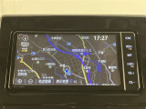 いまや必須装備「ナビゲーション」搭載!知らない場所にスイスイッとドライブ。もう、これなしではハンドルを握れませんね!でも運転中の操作は危険ですのでご注意ですね☆