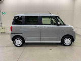 軽自動車、小型車を中心に常時300台展示車を御用意させて頂いております